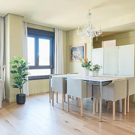 Apartment At Paseo De