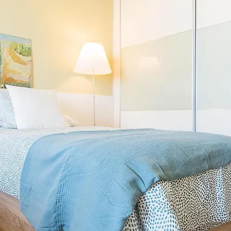 Apartment At Paseo De